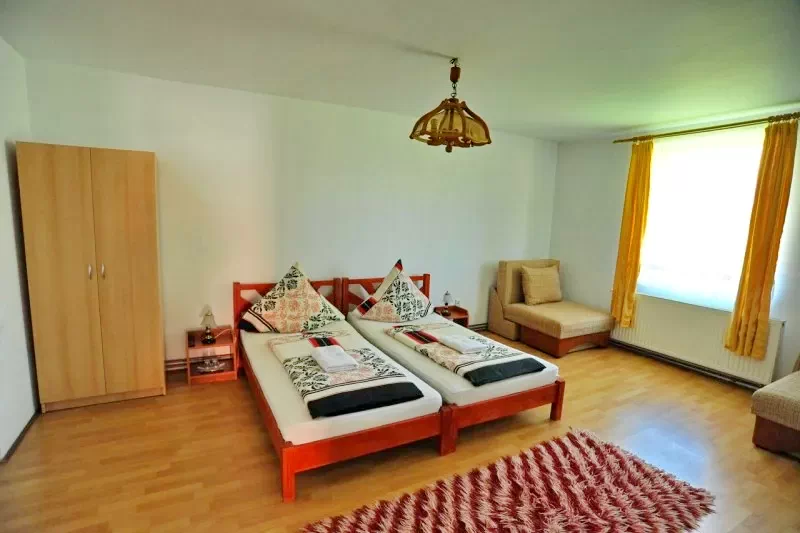 Gyergyószárhegy Szállás | Motel (K1074-5) A kép szerzői jogvédelem alatt állhat. Javasolt a kapcsolatfelvétel a jog tulajdonossal.