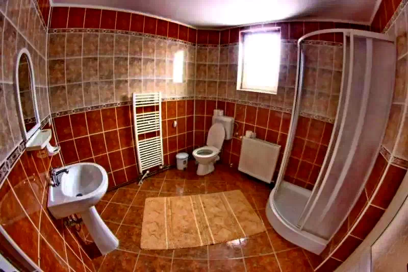 Gyergyószárhegy Szállás | Motel (K1074-10) A kép szerzői jogvédelem alatt állhat. Javasolt a kapcsolatfelvétel a jog tulajdonossal.