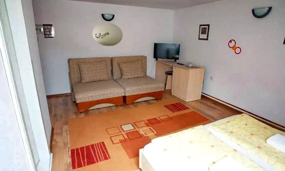 Gyergyószárhegy Szállás | Motel (K1074-11) A kép szerzői jogvédelem alatt állhat. Javasolt a kapcsolatfelvétel a jog tulajdonossal.