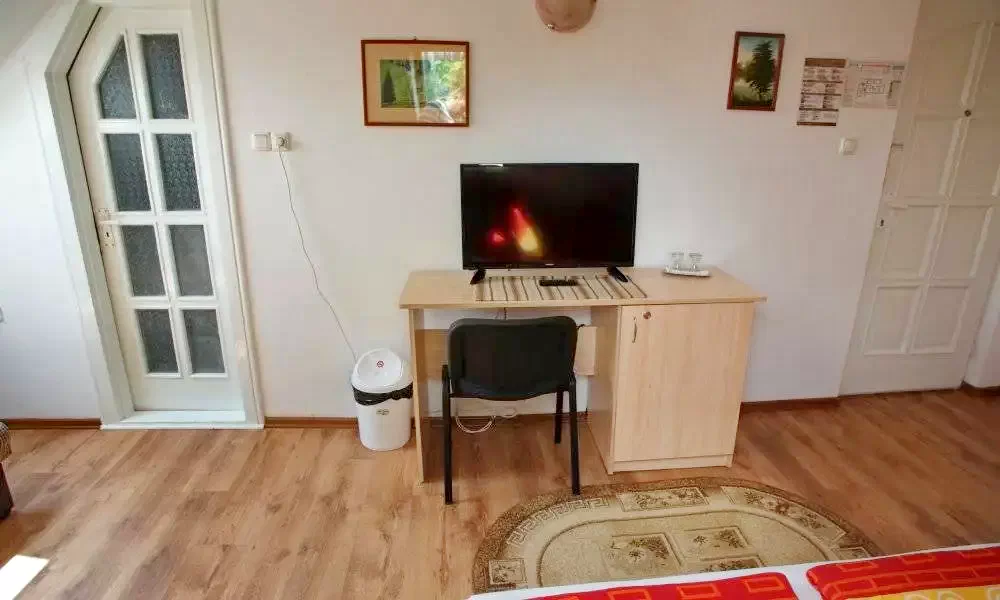 Cazare Lăzarea - Pensiune Castel*** | Gyergyószárhegy - Kastély Panzió***. Imaginea poate fi supusă drepturilor de autor. Se recomandă contactarea titularului drepturilor.