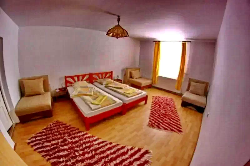 Gyergyószárhegy Szállás | Motel (K1074-16) A kép szerzői jogvédelem alatt állhat. Javasolt a kapcsolatfelvétel a jog tulajdonossal.