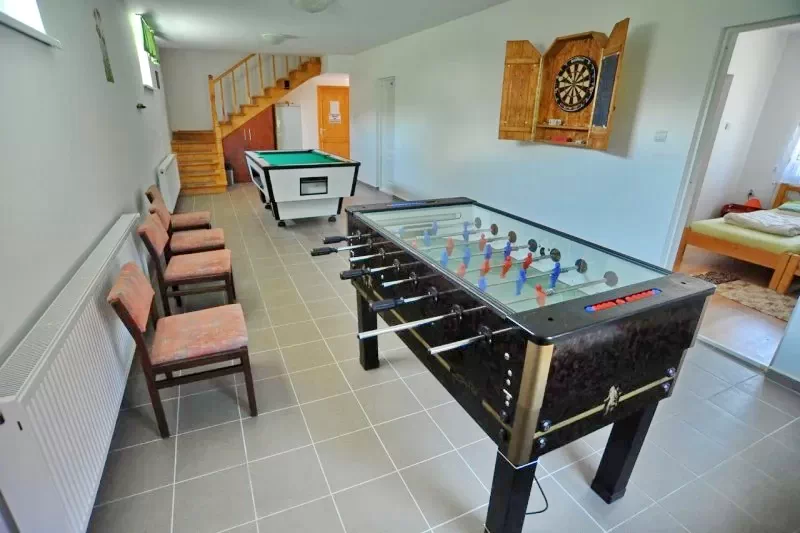 Lăzarea Cazare | Motel (K1074-39) Imaginea poate fi supusă drepturilor de autor. Se recomandă contactarea titularului drepturilor.