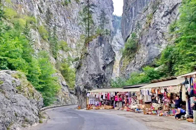 Lăzarea Cazare | Motel (K1074-49) Imaginea poate fi supusă drepturilor de autor. Se recomandă contactarea titularului drepturilor.