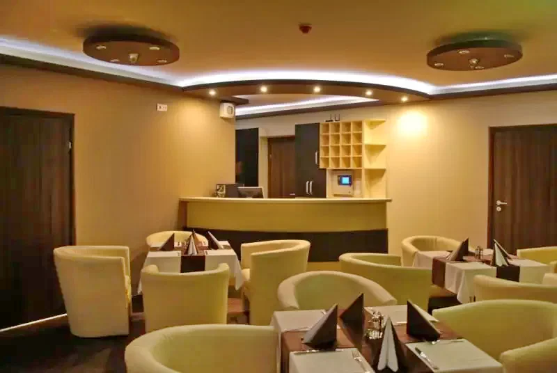  Cazare | Hotel*** (K0681-1) Imaginea poate fi supusă drepturilor de autor. Se recomandă contactarea titularului drepturilor.