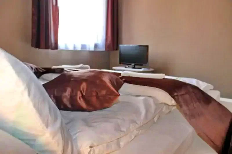  Cazare | Hotel*** (K0681-6) Imaginea poate fi supusă drepturilor de autor. Se recomandă contactarea titularului drepturilor.