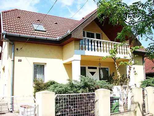  Cazare | Cabană (K0795-16) Imaginea poate fi supusă drepturilor de autor. Se recomandă contactarea titularului drepturilor.