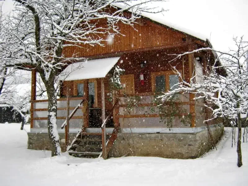 Chișcău Cazare | Cabană (K0463-44) Imaginea poate fi supusă drepturilor de autor. Se recomandă contactarea titularului drepturilor. Chișcău Cazare | Cabană (K0463-44) Imaginea poate fi supusă drepturilor de autor. Se recomandă contactarea titularului drepturilor.