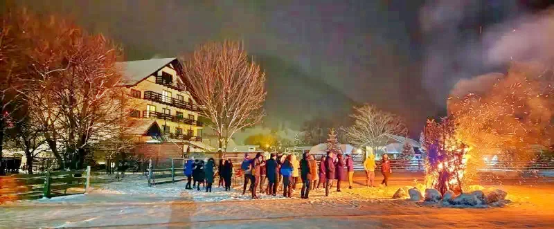 Zărnești Cazare | Motel (K1118-12) Imaginea poate fi supusă drepturilor de autor. Se recomandă contactarea titularului drepturilor.