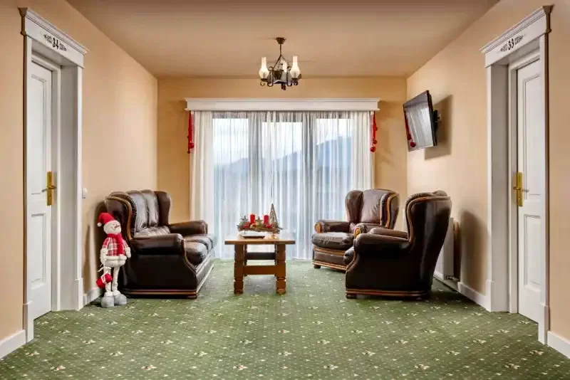 Zărnești Cazare | Motel (K1118-16) Imaginea poate fi supusă drepturilor de autor. Se recomandă contactarea titularului drepturilor.