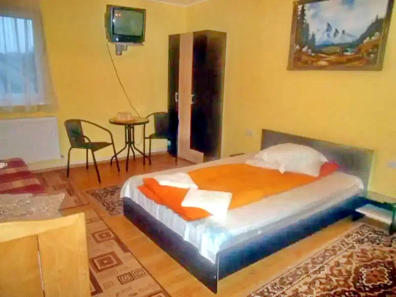 Băile Tușnad Cazare | Sat de vacanță (K0414-6) Imaginea poate fi supusă drepturilor de autor. Se recomandă contactarea titularului drepturilor.