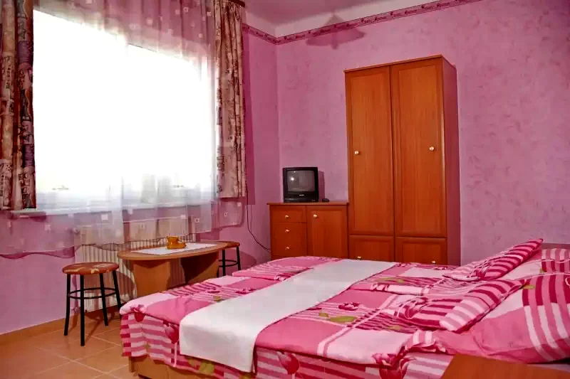  Cazare | Hotel**** (K0200-33) Imaginea poate fi supusă drepturilor de autor. Se recomandă contactarea titularului drepturilor.