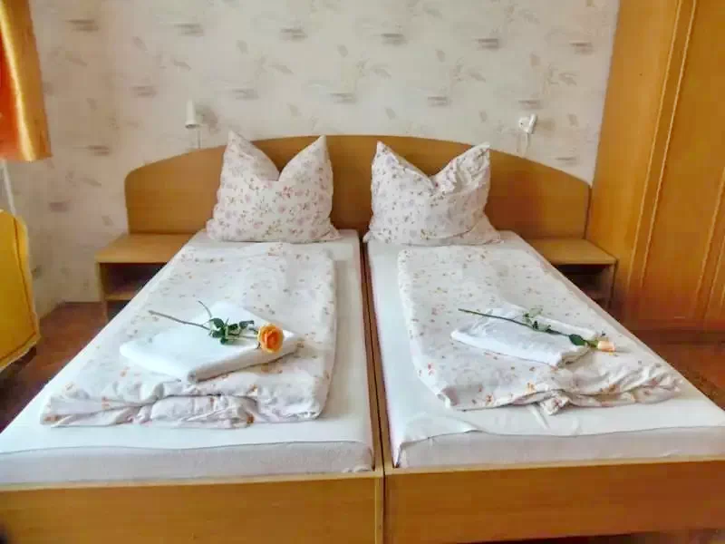 Hajdúszoboszló Szállás | Kulcsosház (K0320-5) A kép szerzői jogvédelem alatt állhat. Javasolt a kapcsolatfelvétel a jog tulajdonossal. Hajdúszoboszló Szállás | Kulcsosház (K0320-5) A kép szerzői jogvédelem alatt állhat. Javasolt a kapcsolatfelvétel a jog tulajdonossal.