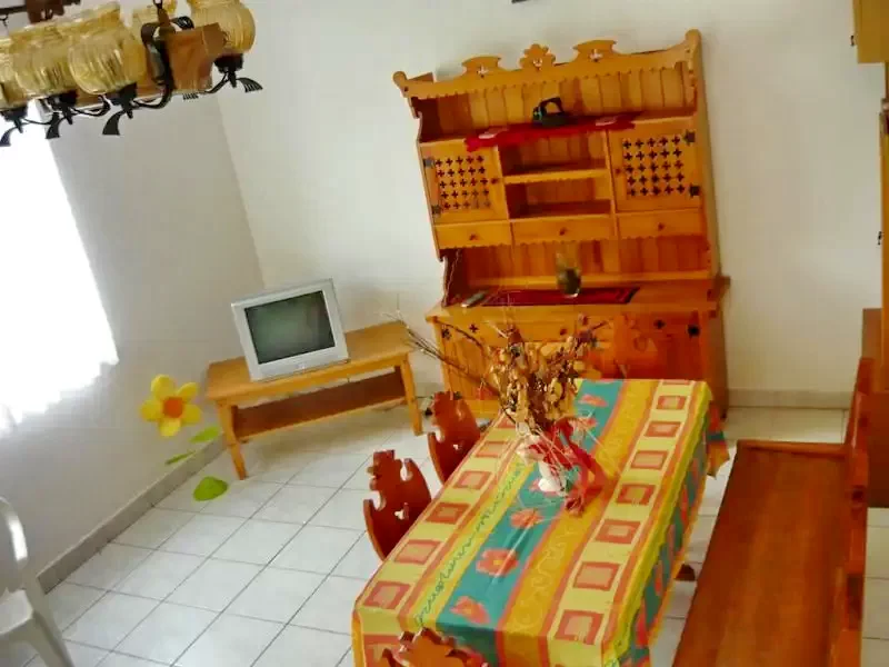 Cazare | Cabană (K0320-13) Imaginea poate fi supusă drepturilor de autor. Se recomandă contactarea titularului drepturilor. Cazare | Cabană (K0320-13) Imaginea poate fi supusă drepturilor de autor. Se recomandă contactarea titularului drepturilor.