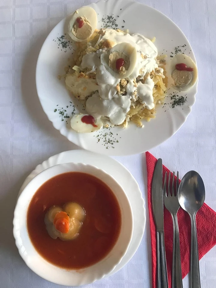 Nyárádszereda Szállás | Motel (K1014-8) A kép szerzői jogvédelem alatt állhat. Javasolt a kapcsolatfelvétel a jog tulajdonossal.