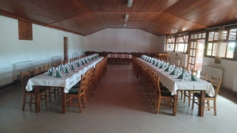 Miercurea Nirajului Cazare | Motel (K1014-15) Imaginea poate fi supusă drepturilor de autor. Se recomandă contactarea titularului drepturilor.