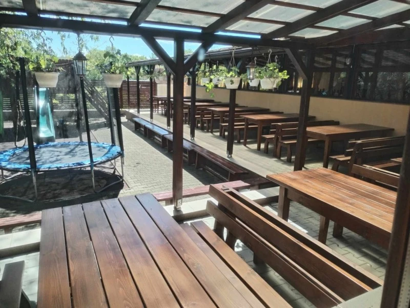 Miercurea Nirajului Cazare | Motel (K1014-17) Imaginea poate fi supusă drepturilor de autor. Se recomandă contactarea titularului drepturilor.