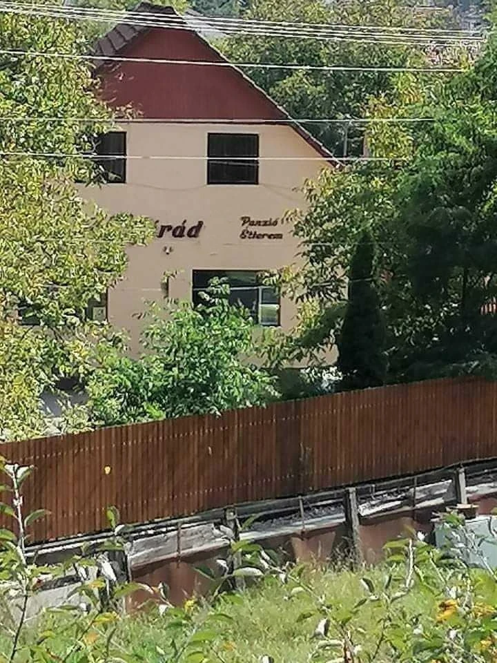 Nyárádszereda Szállás | Motel (K1014-18) A kép szerzői jogvédelem alatt állhat. Javasolt a kapcsolatfelvétel a jog tulajdonossal.