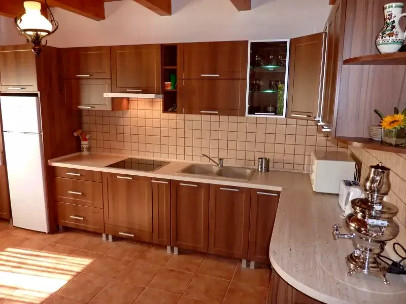 Sub Cetate Cazare | Cabană (K0716-15) Imaginea poate fi supusă drepturilor de autor. Se recomandă contactarea titularului drepturilor. Sub Cetate Cazare | Cabană (K0716-15) Imaginea poate fi supusă drepturilor de autor. Se recomandă contactarea titularului drepturilor.