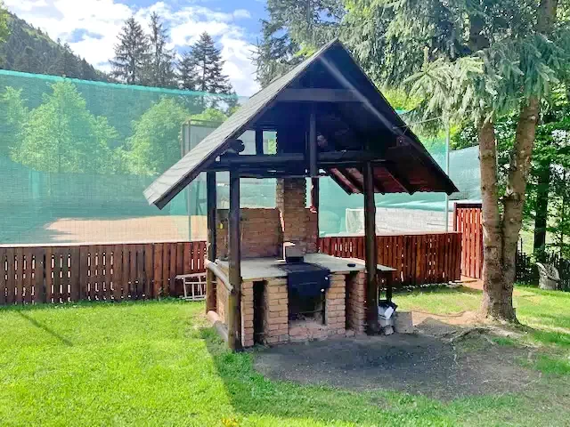 Băile Tușnad Cazare | Bungalow (K0046-19) Imaginea poate fi supusă drepturilor de autor. Se recomandă contactarea titularului drepturilor.