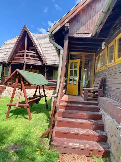 Tusnádfürdő Szállás | Bungalow (K0046-27) A kép szerzői jogvédelem alatt állhat. Javasolt a kapcsolatfelvétel a jog tulajdonossal.