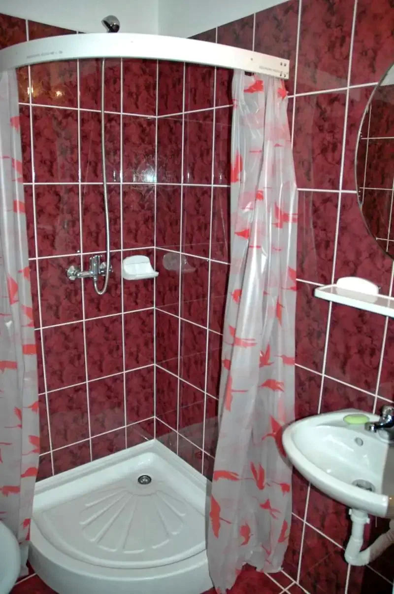 Odorheiu Secuiesc Cazare | Cabană (K0298-4) Imaginea poate fi supusă drepturilor de autor. Se recomandă contactarea titularului drepturilor.