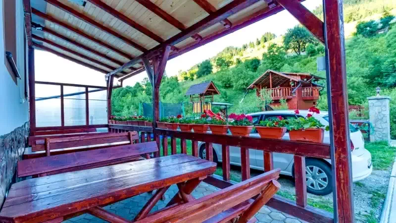 Moieciu de Sus Cazare | Motel (K1382-4) Imaginea poate fi supusă drepturilor de autor. Se recomandă contactarea titularului drepturilor.