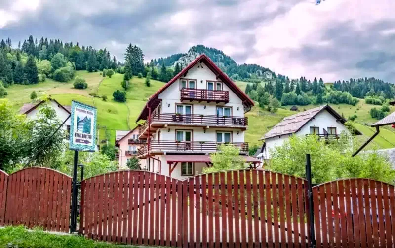 Felsőmoécs Szállás | Motel (K1382-7) A kép szerzői jogvédelem alatt állhat. Javasolt a kapcsolatfelvétel a jog tulajdonossal.