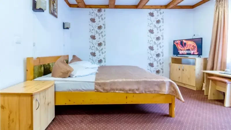 Moieciu de Sus Cazare | Motel (K1382-15) Imaginea poate fi supusă drepturilor de autor. Se recomandă contactarea titularului drepturilor.