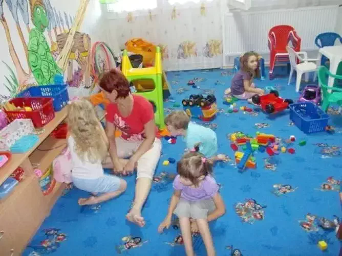 Jula Cazare | Hotel*** (K0041-1) Imaginea poate fi supusă drepturilor de autor. Se recomandă contactarea titularului drepturilor.