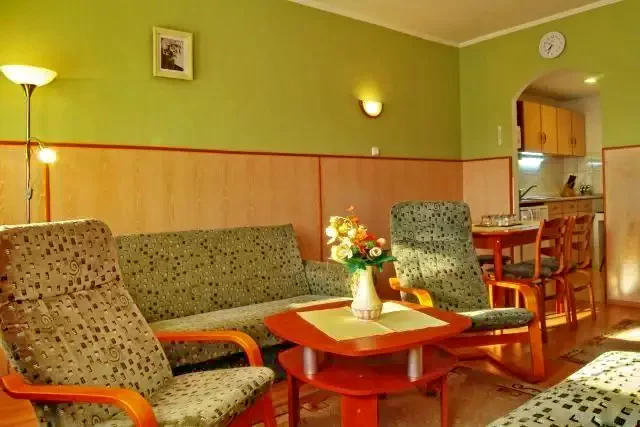 Cazare Gyula / Hőforrás Üdülőszövetkezet és Hotel. Imaginea poate fi supusă drepturilor de autor. Se recomandă contactarea titularului drepturilor.