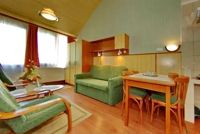 Jula Cazare | Hotel*** (K0041-30) Imaginea poate fi supusă drepturilor de autor. Se recomandă contactarea titularului drepturilor. Jula Cazare | Hotel*** (K0041-30) Imaginea poate fi supusă drepturilor de autor. Se recomandă contactarea titularului drepturilor.