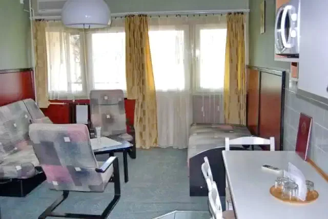 Jula Cazare | Hotel*** (K0041-45) Imaginea poate fi supusă drepturilor de autor. Se recomandă contactarea titularului drepturilor. Jula Cazare | Hotel*** (K0041-45) Imaginea poate fi supusă drepturilor de autor. Se recomandă contactarea titularului drepturilor.