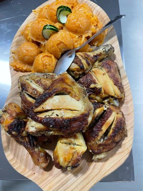 Lupeni Cazare | Casă de oaspeți (K1576-13) Imaginea poate fi supusă drepturilor de autor. Se recomandă contactarea titularului drepturilor.