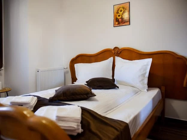 Lupeni Cazare | Hotel**** (K1576-42) Imaginea poate fi supusă drepturilor de autor. Se recomandă contactarea titularului drepturilor.