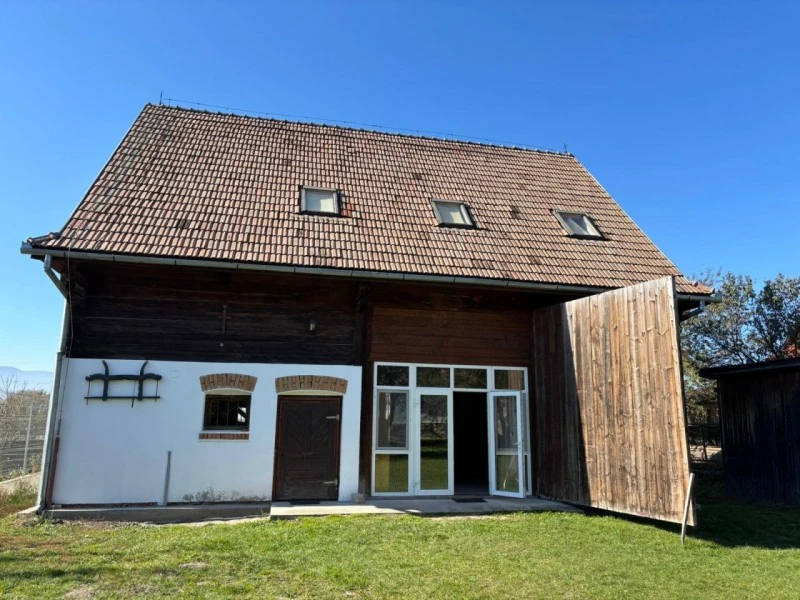 Sânmartin Cazare | Hotel**** (K1509-35) Imaginea poate fi supusă drepturilor de autor. Se recomandă contactarea titularului drepturilor.