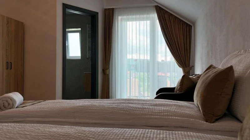 Praid Cazare | Pensiune (K1577-23) Imaginea poate fi supusă drepturilor de autor. Se recomandă contactarea titularului drepturilor.