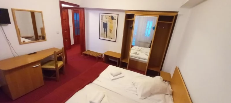 Predeál Szállás | Hotel*** (K1440-22) A kép szerzői jogvédelem alatt állhat. Javasolt a kapcsolatfelvétel a jog tulajdonossal. Predeál Szállás | Hotel*** (K1440-22) A kép szerzői jogvédelem alatt állhat. Javasolt a kapcsolatfelvétel a jog tulajdonossal.