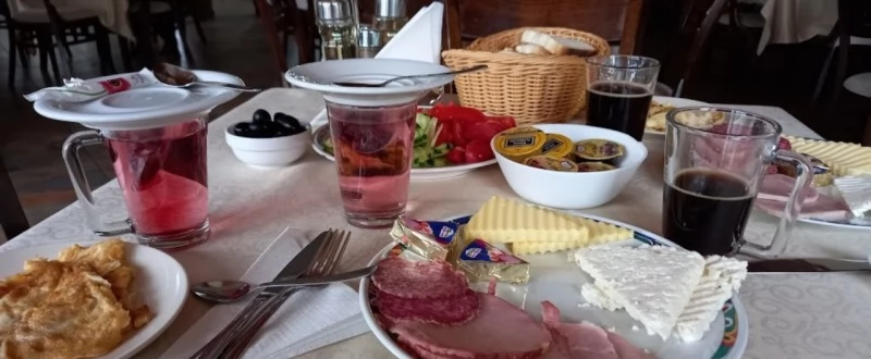 Predeál Szállás | Hotel*** (K1440-26) A kép szerzői jogvédelem alatt állhat. Javasolt a kapcsolatfelvétel a jog tulajdonossal. Predeál Szállás | Hotel*** (K1440-26) A kép szerzői jogvédelem alatt állhat. Javasolt a kapcsolatfelvétel a jog tulajdonossal.