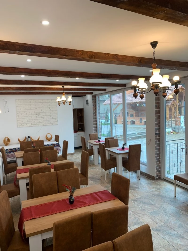 Sâmbăta de Sus Cazare | Motel (K1465-2) Imaginea poate fi supusă drepturilor de autor. Se recomandă contactarea titularului drepturilor.