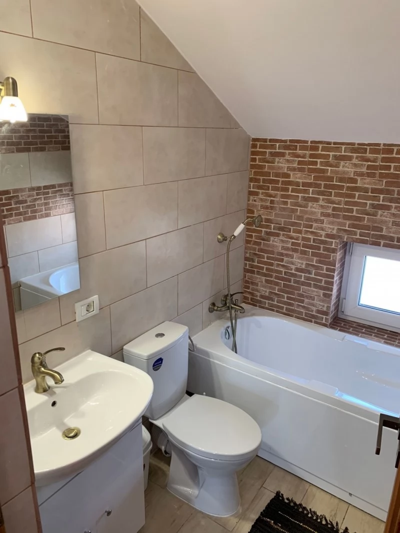 Sâmbăta de Sus Cazare | Motel (K1465-14) Imaginea poate fi supusă drepturilor de autor. Se recomandă contactarea titularului drepturilor.