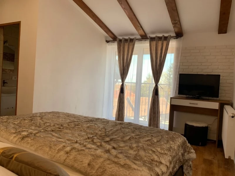 Felsőszombatfalva Szállás | Motel (K1465-16) A kép szerzői jogvédelem alatt állhat. Javasolt a kapcsolatfelvétel a jog tulajdonossal.