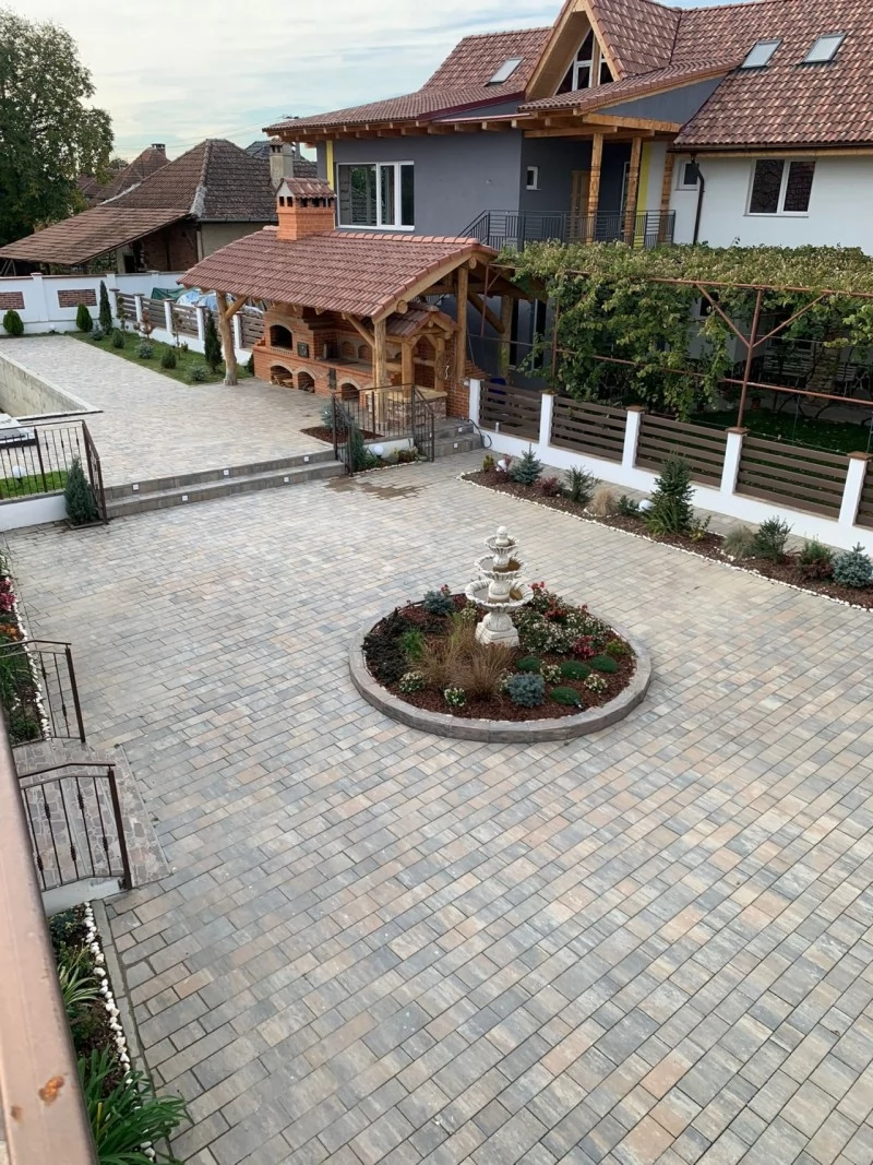 Sâmbăta de Sus Cazare | Motel (K1465-24) Imaginea poate fi supusă drepturilor de autor. Se recomandă contactarea titularului drepturilor.