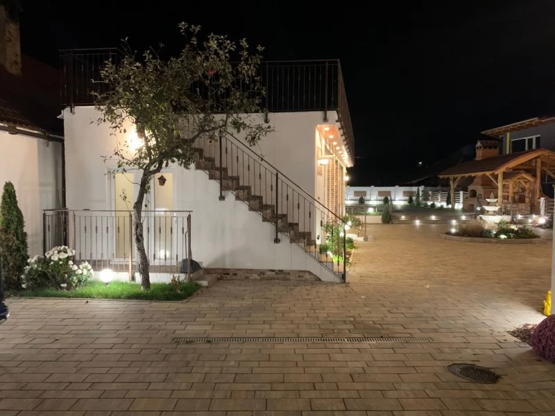 Sâmbăta de Sus Cazare | Motel (K1465-28) Imaginea poate fi supusă drepturilor de autor. Se recomandă contactarea titularului drepturilor.