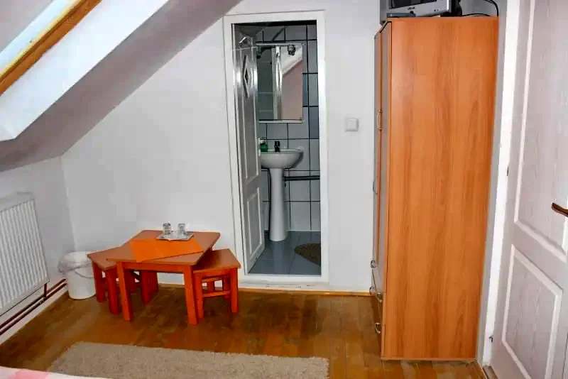 Maroshévíz Szállás | Üdülőfalu (K0160-9) A kép szerzői jogvédelem alatt állhat. Javasolt a kapcsolatfelvétel a jog tulajdonossal.