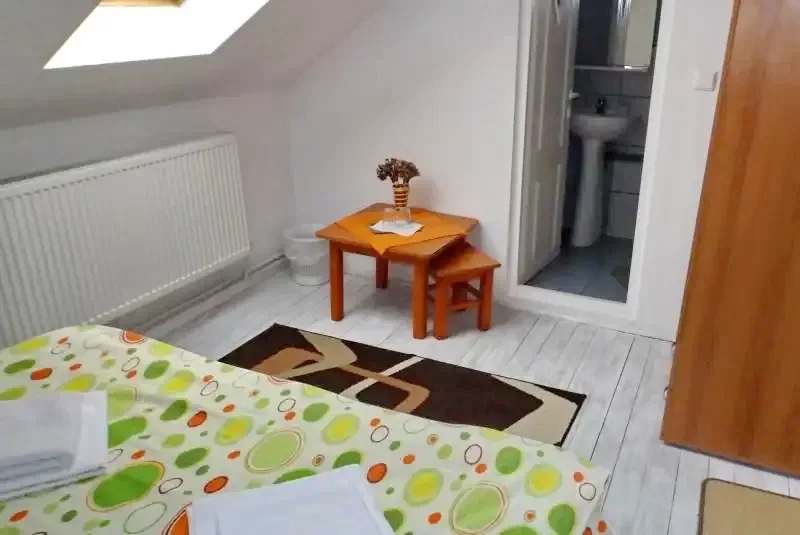 Maroshévíz Szállás | Üdülőfalu (K0160-12) A kép szerzői jogvédelem alatt állhat. Javasolt a kapcsolatfelvétel a jog tulajdonossal.