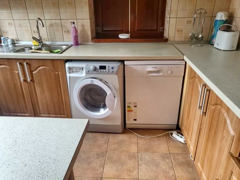  Szállás | Üdülőfalu (K0432-4) A kép szerzői jogvédelem alatt állhat. Javasolt a kapcsolatfelvétel a jog tulajdonossal.