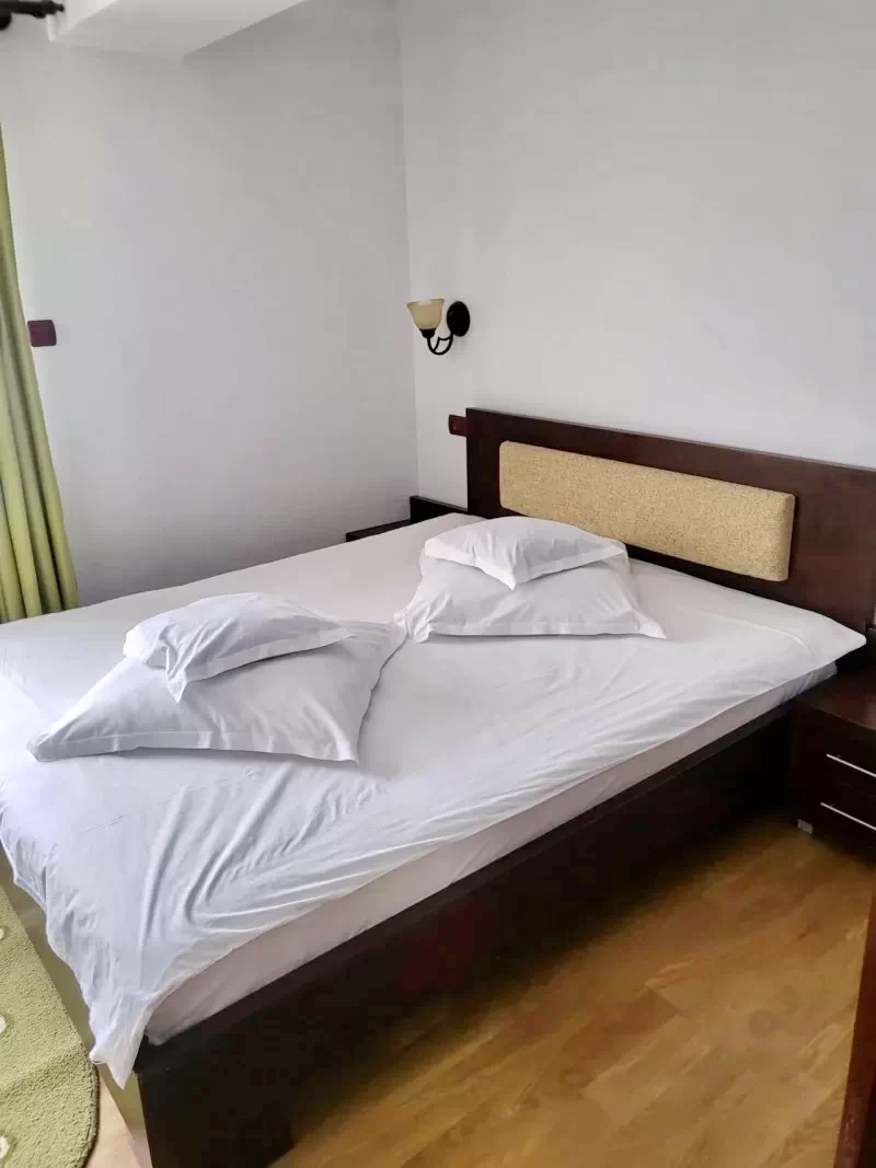 Gura Humorului Cazare | Sat de vacanță (K0432-21) Imaginea poate fi supusă drepturilor de autor. Se recomandă contactarea titularului drepturilor.