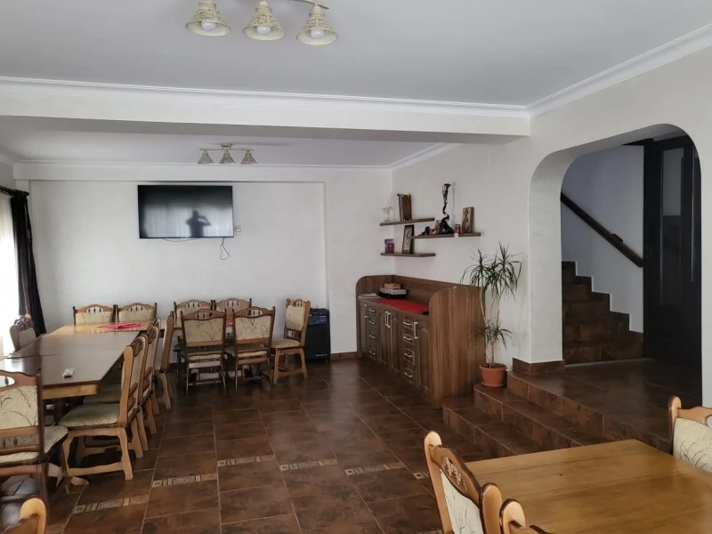 Szállás | Kulcsosház (K0432-29) A kép szerzői jogvédelem alatt állhat. Javasolt a kapcsolatfelvétel a jog tulajdonossal. Szállás | Kulcsosház (K0432-29) A kép szerzői jogvédelem alatt állhat. Javasolt a kapcsolatfelvétel a jog tulajdonossal.