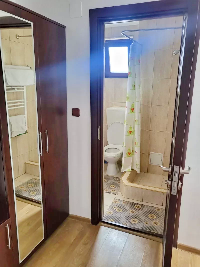 Gura Humorului Cazare | Cabană (K0432-36) Imaginea poate fi supusă drepturilor de autor. Se recomandă contactarea titularului drepturilor.