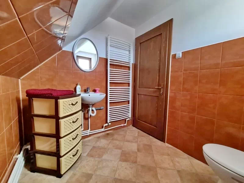 Székelyvarság Szállás | Motel (K0557-4) A kép szerzői jogvédelem alatt állhat. Javasolt a kapcsolatfelvétel a jog tulajdonossal.